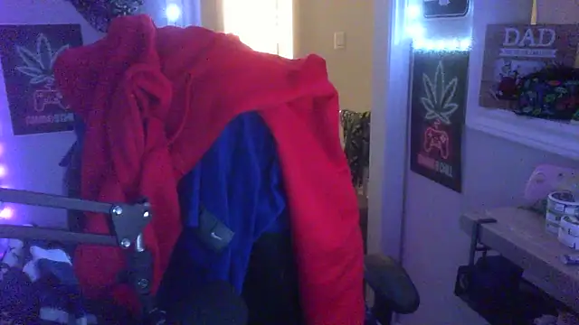 GeneralXMillyX online show from 11-09-25, 03:43