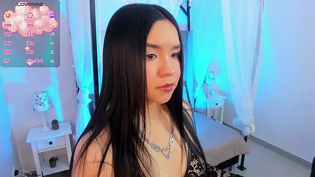 Snapshot of Hanna__Becker_ chatting on 09-28-25, 03:12 Hanna Becker online show from 09-28-25, 03:12