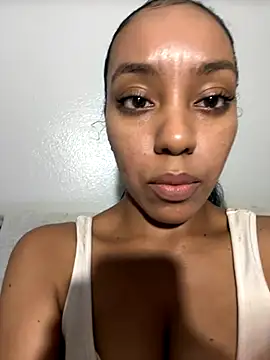 Snapshot of juicyyy323 chatting on 11-12-25, 07:53 juicyyy323 online show from 11-12-25, 07:53