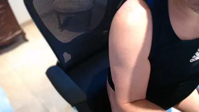 slzypvtpig online show from 12-01-25, 01:05