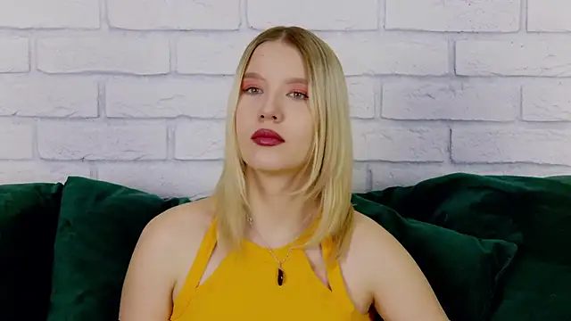 LiliLinn online show from 01-21-25, 04:32