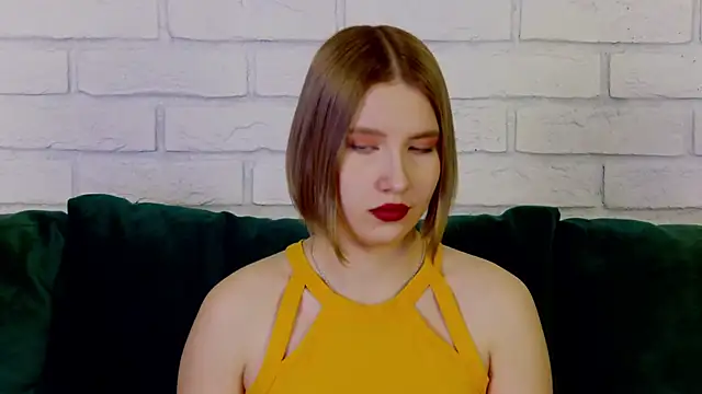 LiliLinn online show from 01-29-25, 05:09