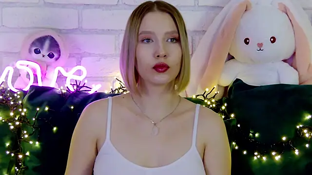 LiliLinn online show from 03-04-25, 02:21