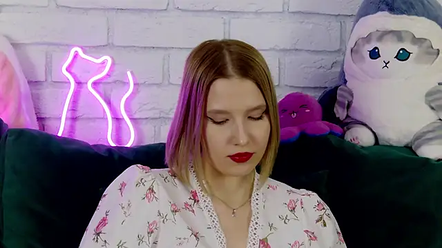 LiliLinn online show from 03-12-25, 11:31