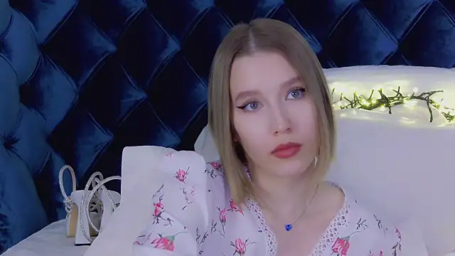 LiliLinn online show from 03-19-25, 11:39