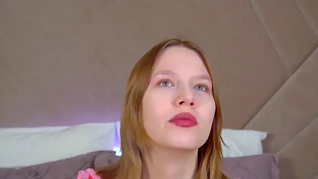 LiliLinn online show from 02-02-26, 04:33