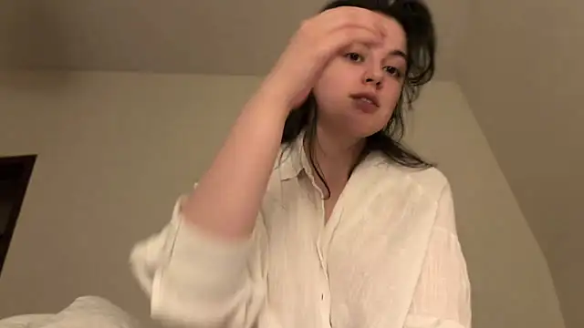Snapshot of OohBunny chatting on 06-19-26, 08:45 OohBunny online show from 06-19-26, 08:45