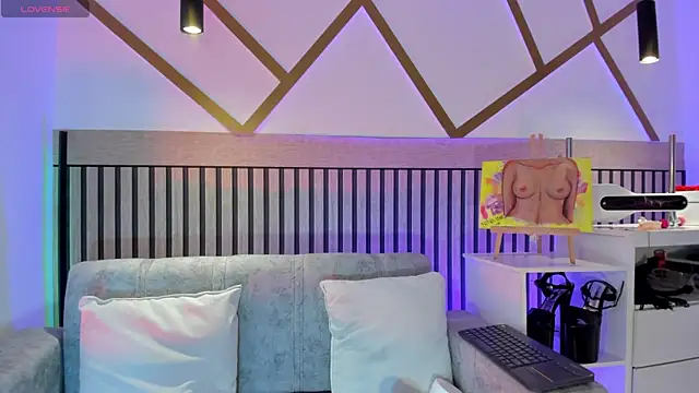 NinaInk online show from 03-20-26, 04:12