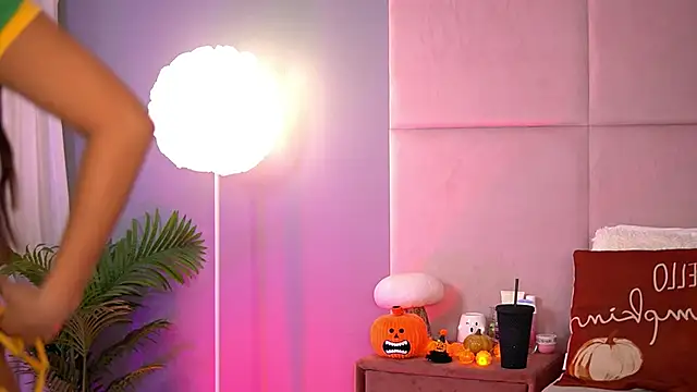 AlmaLuv online show from 11-05-25, 04:45