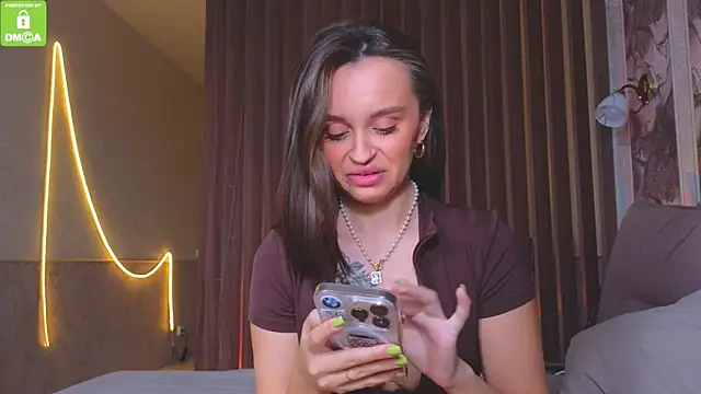 Katy perry  online show from 10-26-25, 04:51