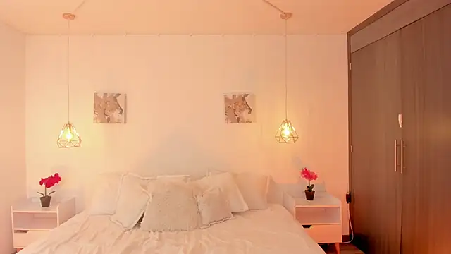 Orlandodcn 69 online show from 11-18-25, 03:05