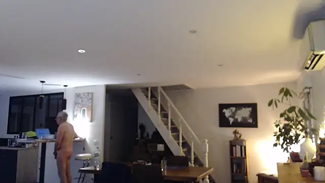 Snapshot of Goduleur69 chatting on 09-27-25, 06:24 Goduleur69 online show from 09-27-25, 06:24