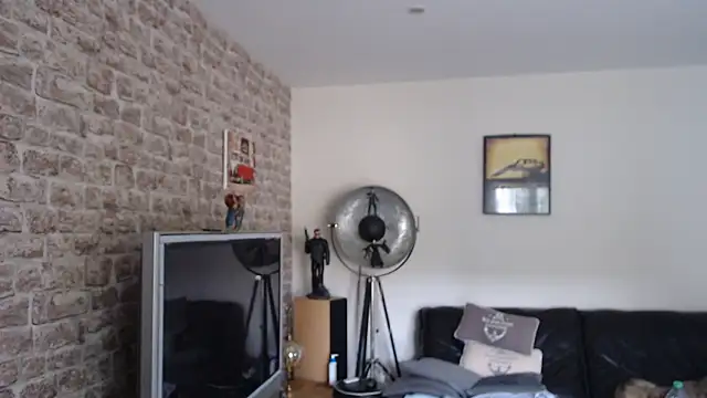 Snapshot of Goduleur69 chatting on 04-14-26, 04:02 Goduleur69 online show from 04-14-26, 04:02