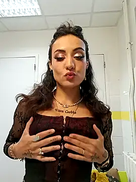 sugarunebaby online show from 09-25-25, 11:03