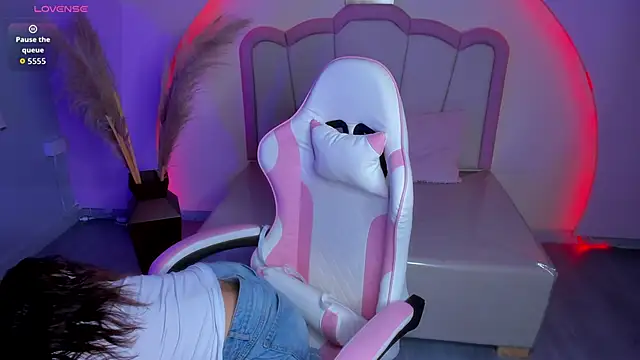 katy sweet19 online show from 02-23-26, 10:23