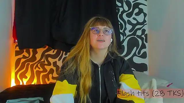 Snapshot of tekila__ chatting on 10-18-25, 10:10 tekila online show from 10-18-25, 10:10