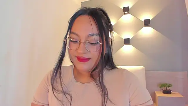 ellamontoya online show from 10-08-25, 12:14