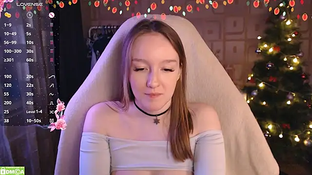 MoonlishSiren online show from 12-27-24, 09:43