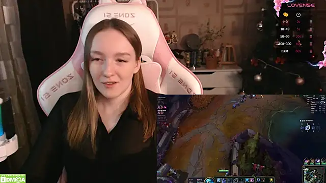 MoonlishSiren online show from 01-21-25, 10:51