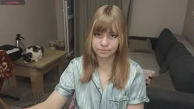 HermioneHHH online show from 02-05-26, 09:08