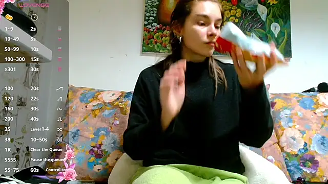 Sophie Bell online show from 01-17-25, 05:30