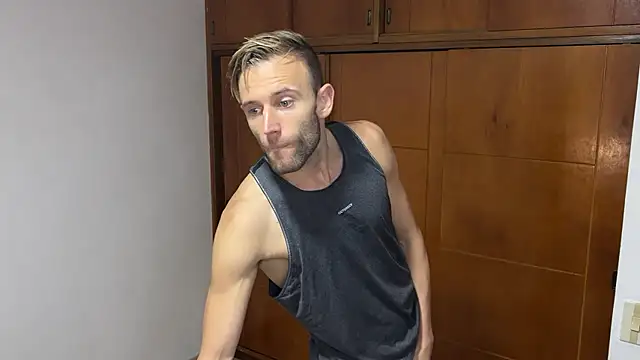 aquilesmade online show from 12-29-24, 04:19