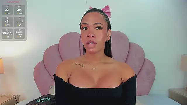 Nicole Paradise online show from 03-05-25, 01:06