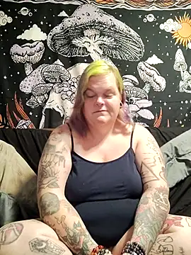 Snapshot of Trans_Girl_next_door420 chatting on 03-26-26, 01:28 Trans Girl next door420 online show from 03-26-26, 01:28