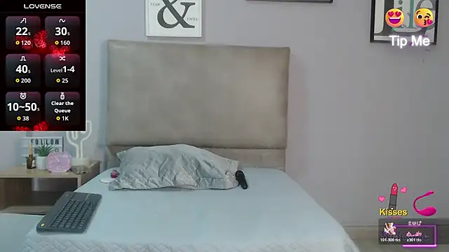 Snapshot of SophiaMeyerst chatting on 05-01-26, 01:16 SophiaMeyerst online show from 05-01-26, 01:16