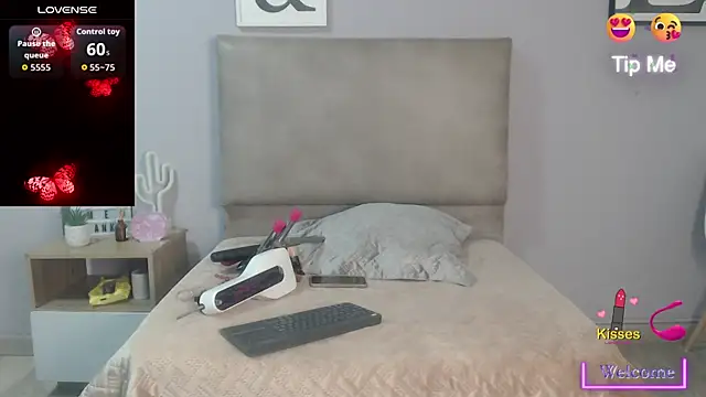 SophiaMeyerst online show from 05-26-26, 02:46