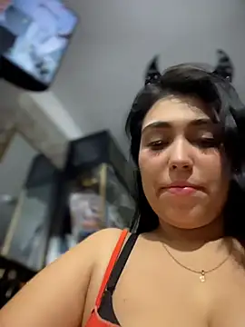 Snapshot of emma__cute__ chatting on 04-04-26, 11:29 emma cute online show from 04-04-26, 11:29