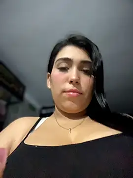 Snapshot of emma__cute__ chatting on 04-16-26, 11:33 emma cute online show from 04-16-26, 11:33