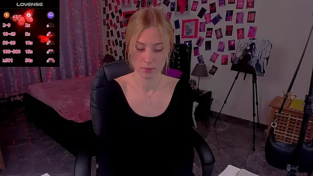 Snapshot of MaraCooperrr chatting on 01-14-25, 03:47 MaraCooperrr online show from 01-14-25, 03:47
