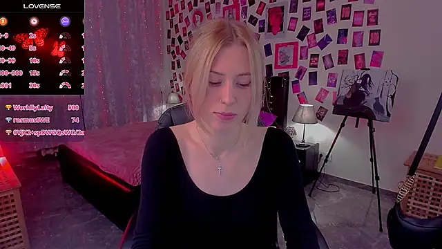 Snapshot of MaraCooperrr chatting on 01-14-25, 07:00 MaraCooperrr online show from 01-14-25, 07:00