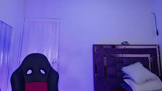 Snapshot of alejandrafitt chatting on 10-08-25, 02:09 alejandrafitt online show from 10-08-25, 02:09