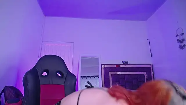 Snapshot of alejandrafitt chatting on 10-24-25, 10:06 alejandrafitt online show from 10-24-25, 10:06