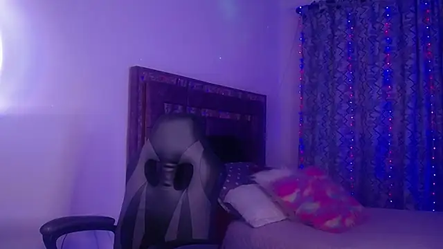 alejandrafitt online show from 06-04-26, 03:45