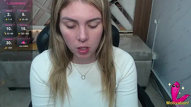 Paula b  online show from 06-18-26, 12:53