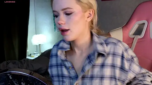 LexieLoree online show from 12-05-24, 04:09