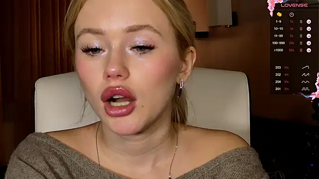 LexieLoree online show from 12-19-24, 07:29