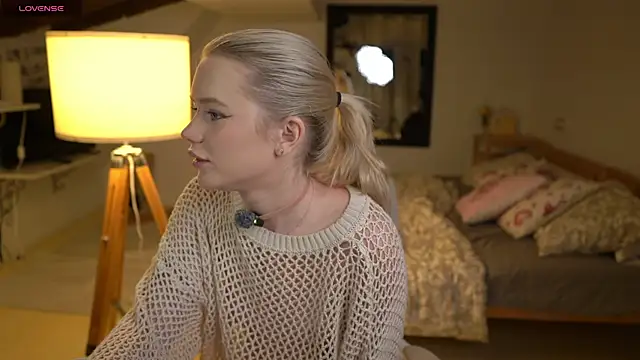 LexieLoree online show from 11-26-25, 04:02