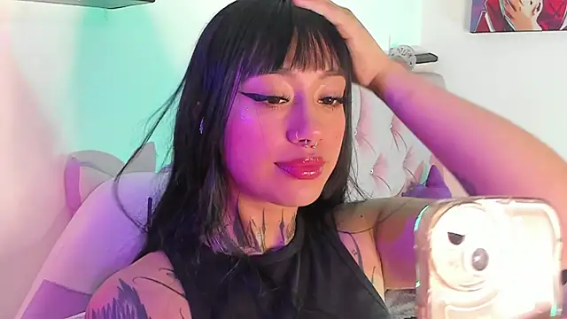 Akari1 Mischief online show from 01-03-25, 10:19