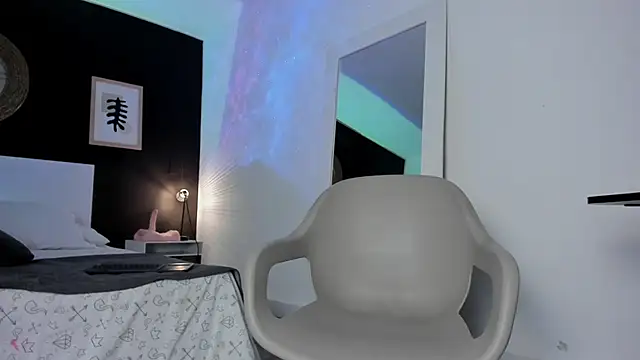 VioletPaket online show from 02-27-25, 09:04