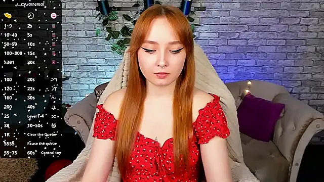 Emma Chery online show from 01-18-25, 01:40