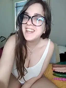 Miachan LaGattinaVogliosa online show from 05-20-26, 02:01