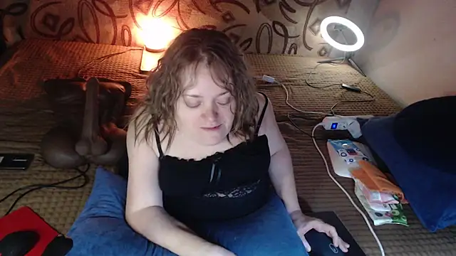 MiniNatalie online show from 01-19-25, 11:56