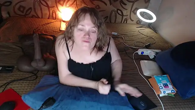 MiniNatalie online show from 01-19-25, 03:10