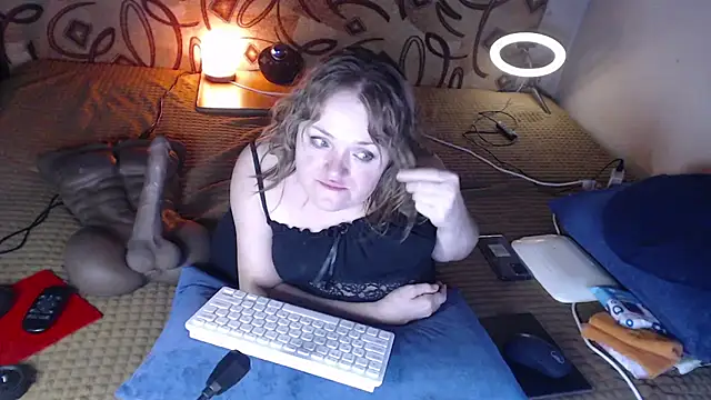 MiniNatalie online show from 01-23-25, 11:36