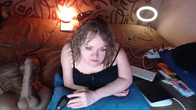 MiniNatalie online show from 01-24-25, 11:45