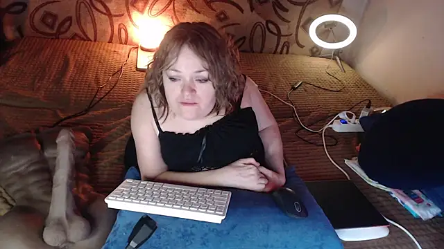 MiniNatalie online show from 01-25-25, 02:47